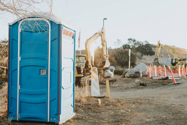 Porta potty delivery and setup in Temperance, MI