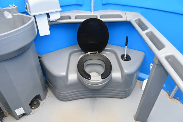 Portable Toilet Options We Offer in Temperance, MI