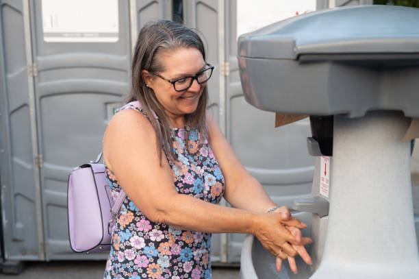 Affordable portable toilet rental in Temperance, MI